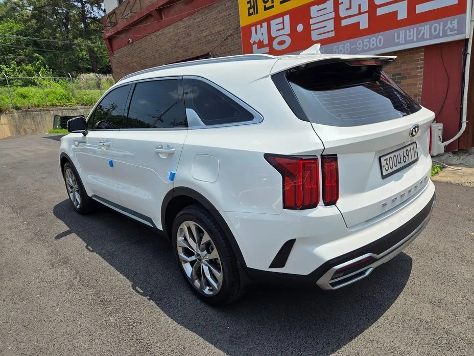 Kia Sorento — фото 7