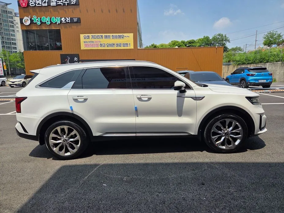 Kia Sorento — фото 10