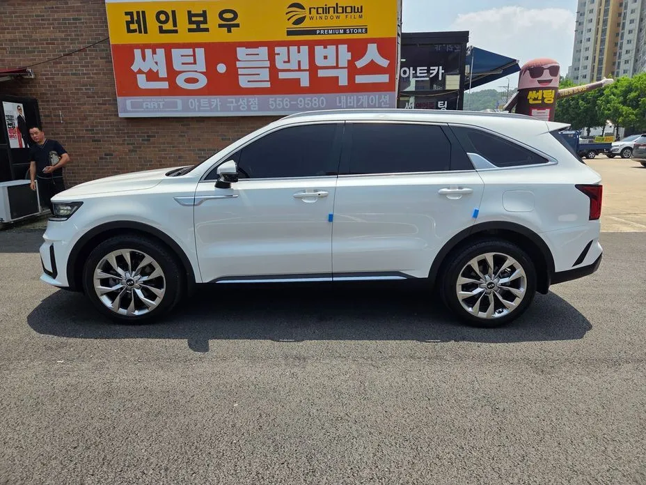 Kia Sorento — фото 8
