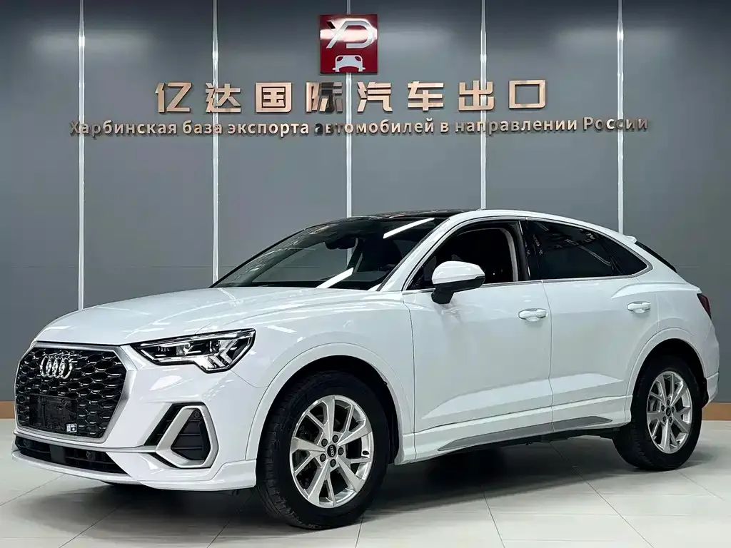 Audi Q3 Sportback — фото 1