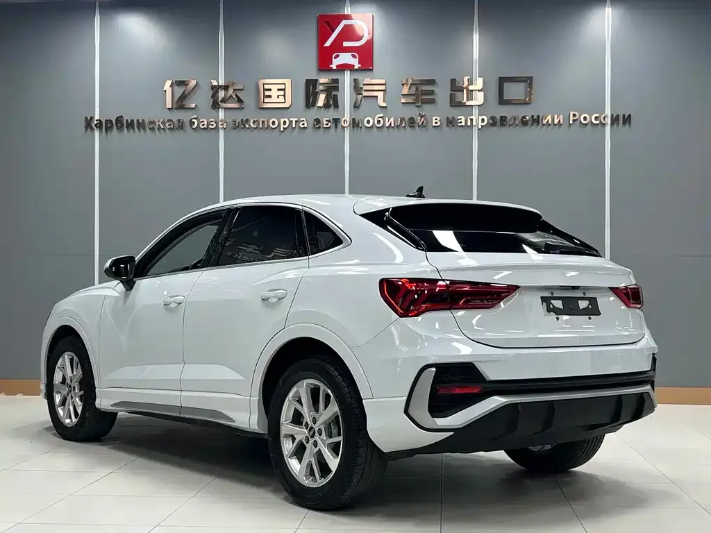 Audi Q3 Sportback — фото 7