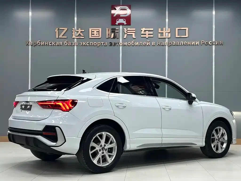 Audi Q3 Sportback — фото 6