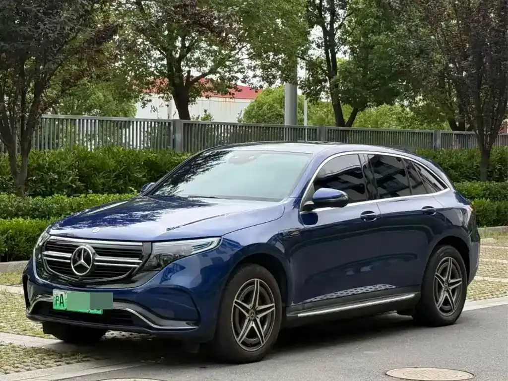 Mercedes-Benz EQC — фото 4