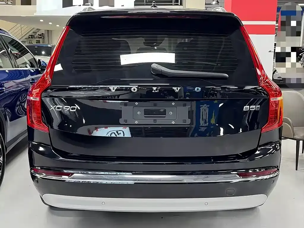 Volvo XC90 — фото 9