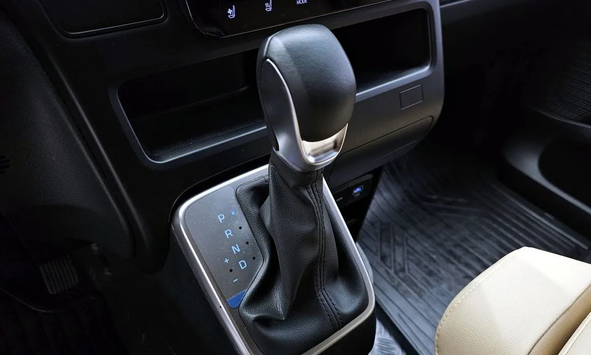 Hyundai Staria — фото 2