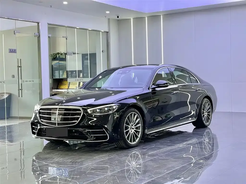 Mercedes-Benz S-Class — фото 1