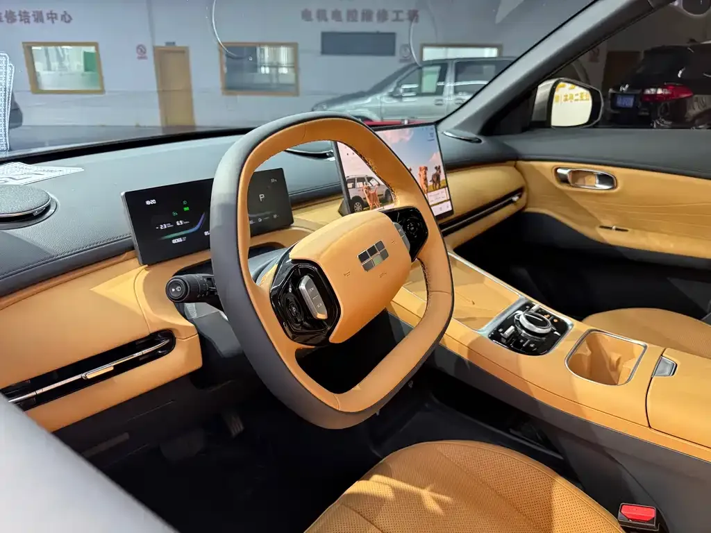 Geely Galaxy Xingjian 7 — фото 10
