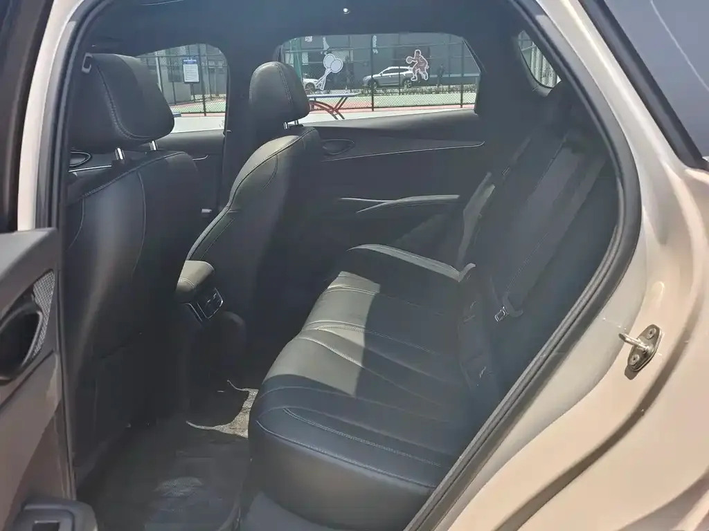 BYD Seal 06 DM-i Touring Edition — фото 2