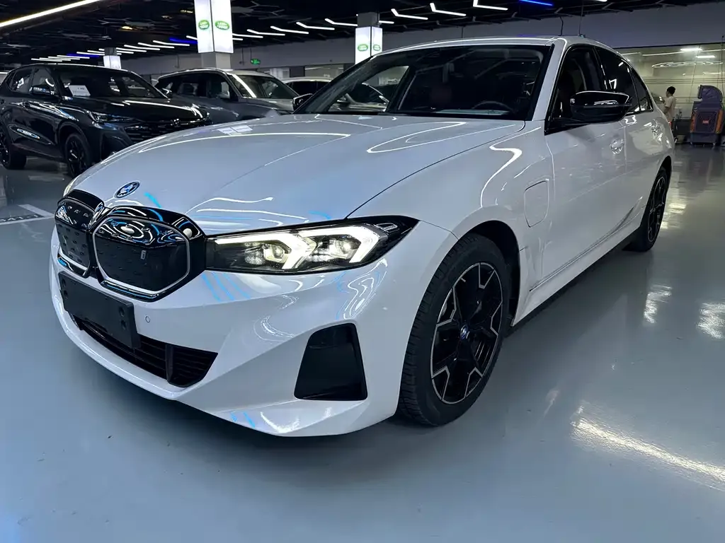 BMW i3 — фото 1