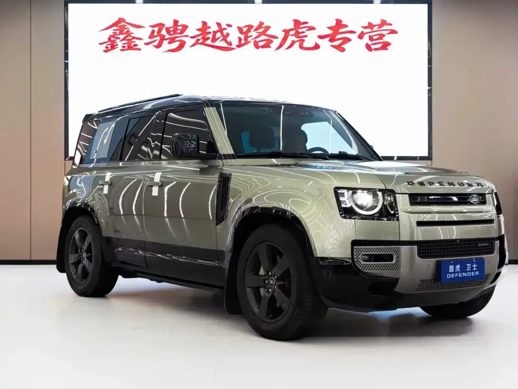 Land Rover Defender — фото 10