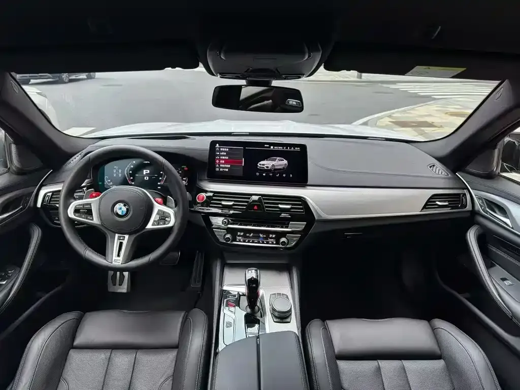 BMW M5 — фото 5