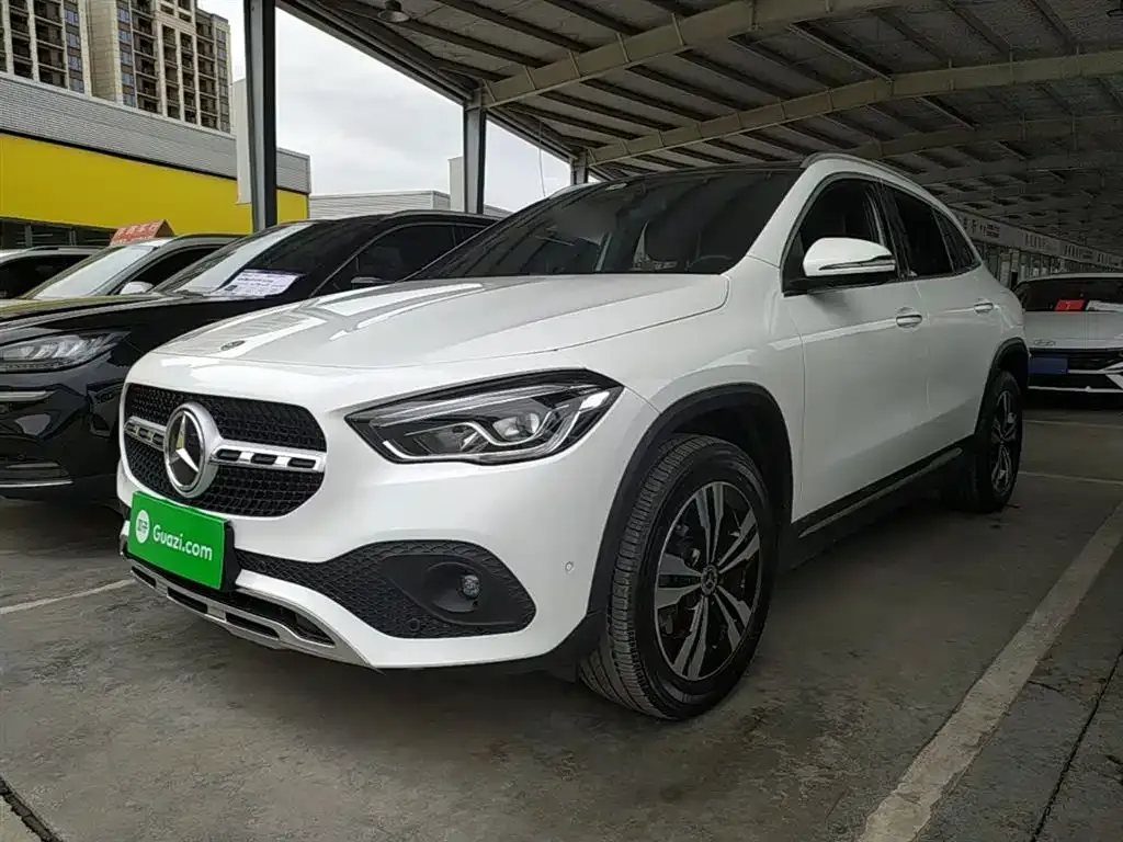 Mercedes-Benz GLA — фото 1