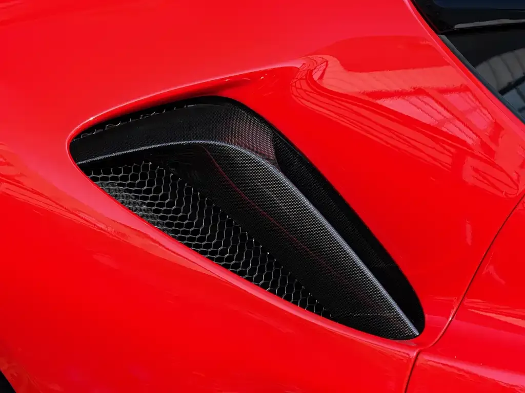 Ferrari SF90 — фото 3