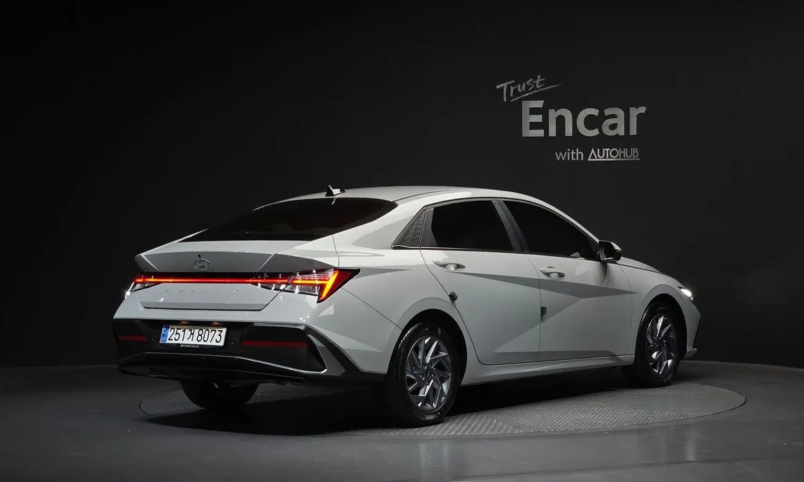 Hyundai AVANTE — фото 3