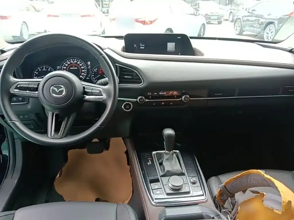 Mazda CX-30 — фото 2