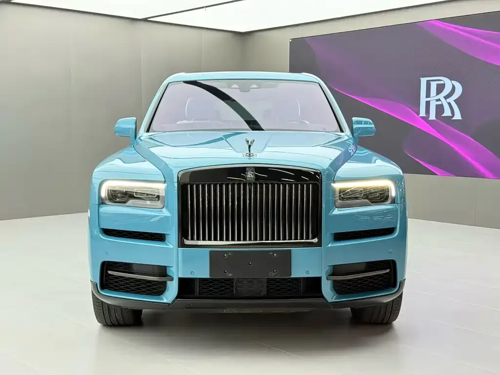 Rolls-Royce Cullinan — фото 1