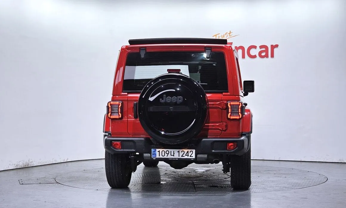 Jeep Wrangler — фото 6