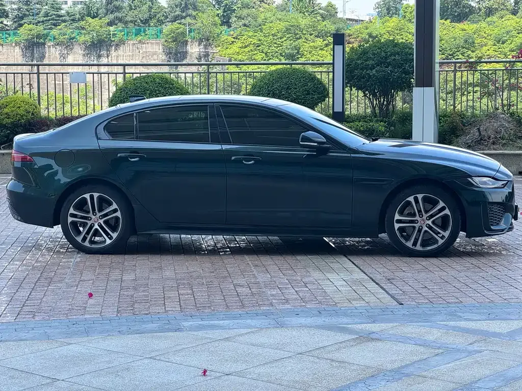 Jaguar XEL — фото 10
