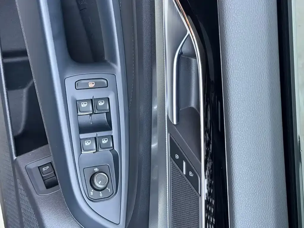 Volkswagen Passat — фото 7