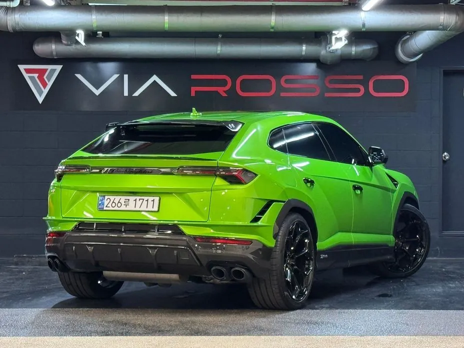 Lamborghini Urus — фото 7