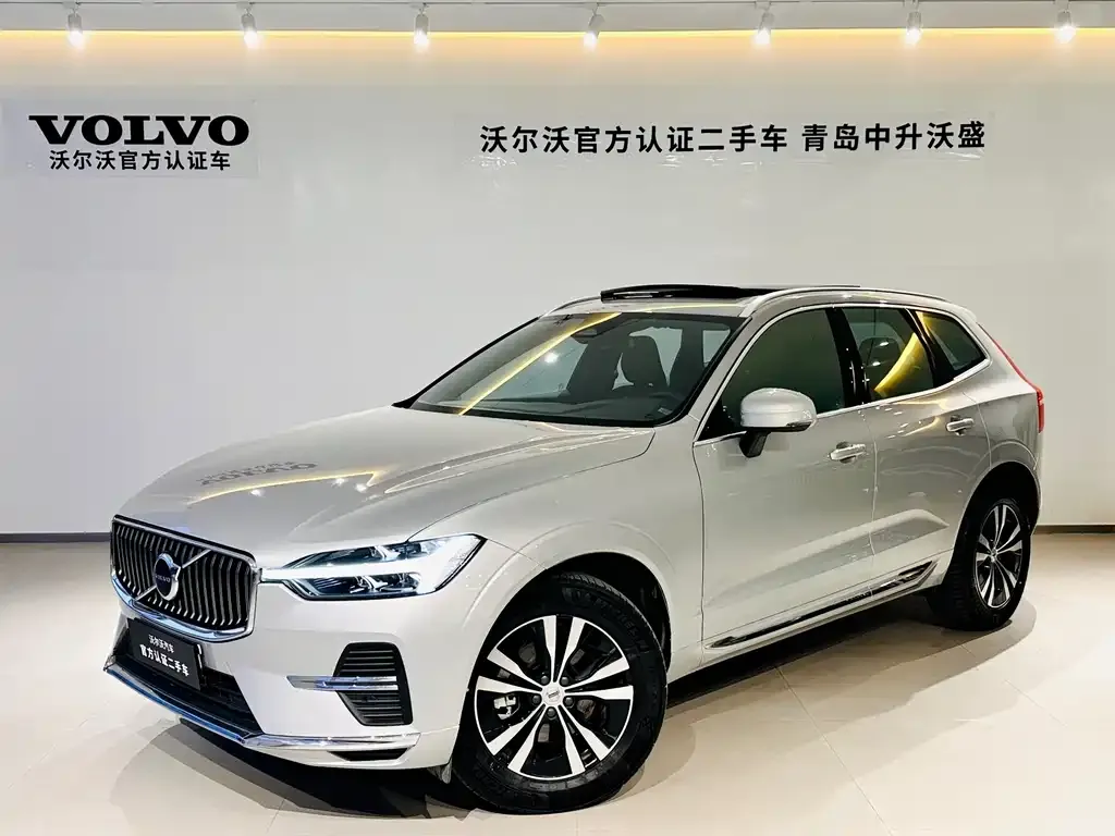 Volvo XC60 — фото 1