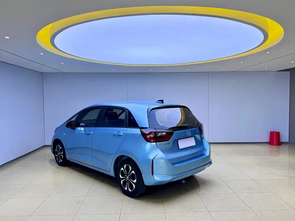 Honda Fit — фото 9