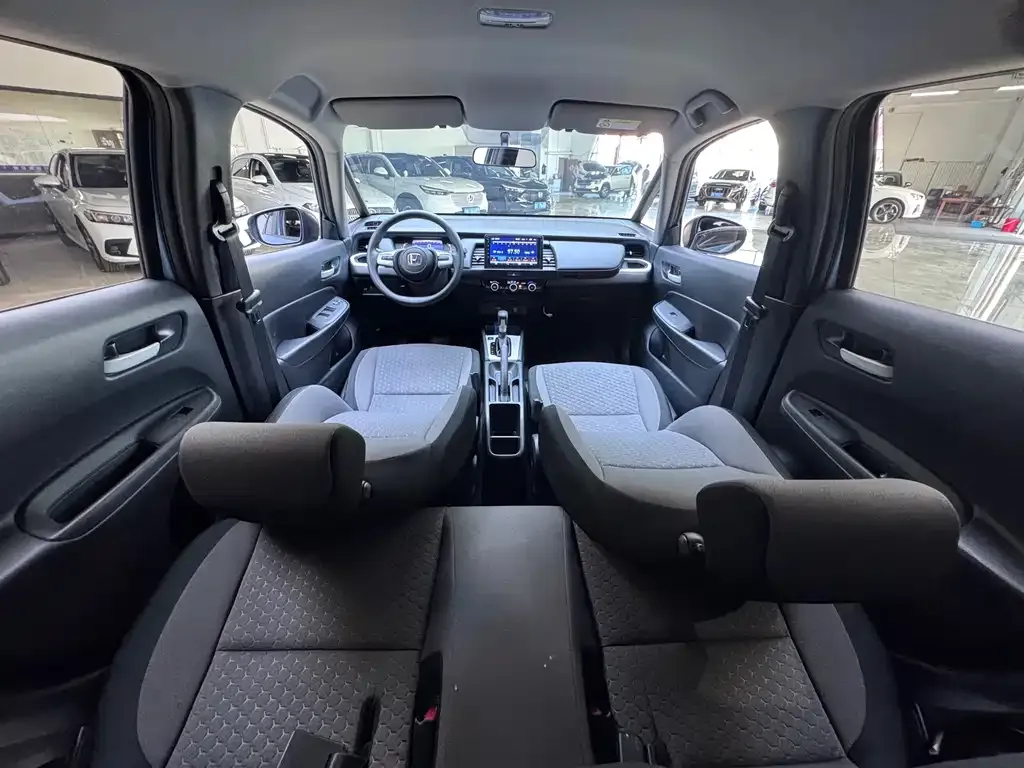 Honda Fit — фото 6