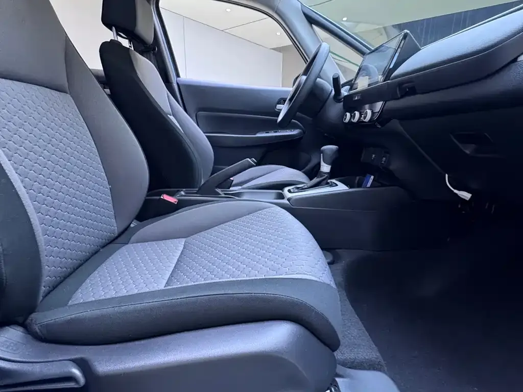 Honda Fit — фото 8