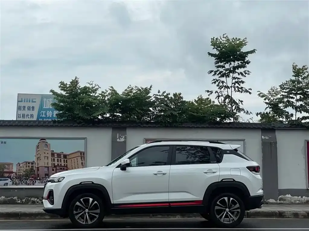 Changan CS35PLUS — фото 3