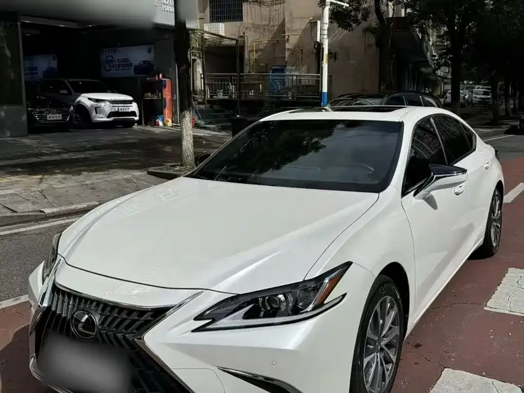 Lexus ES — фото 9