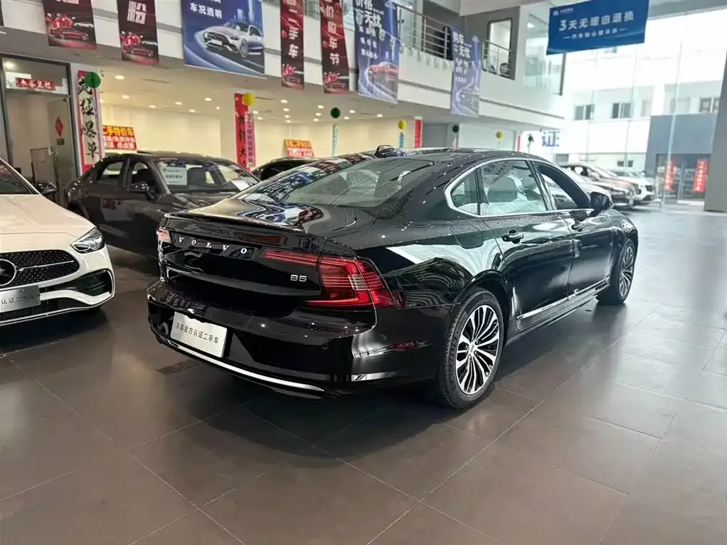 Volvo S90 — фото 4
