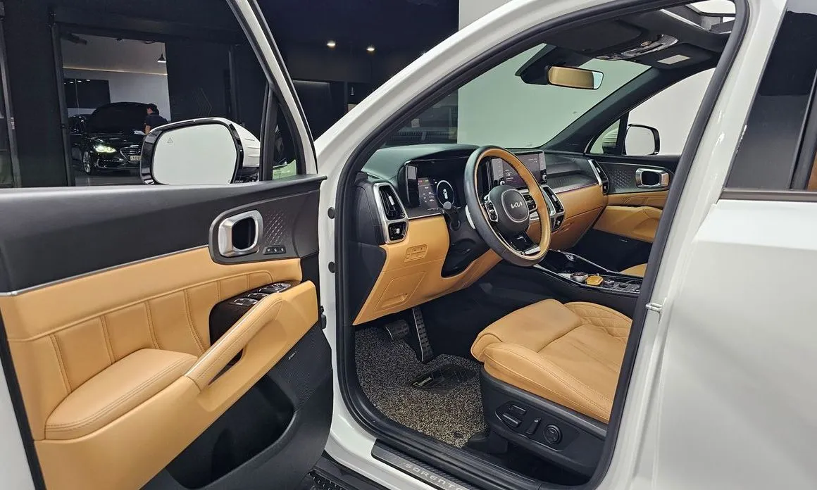 Kia Sorento — фото 6