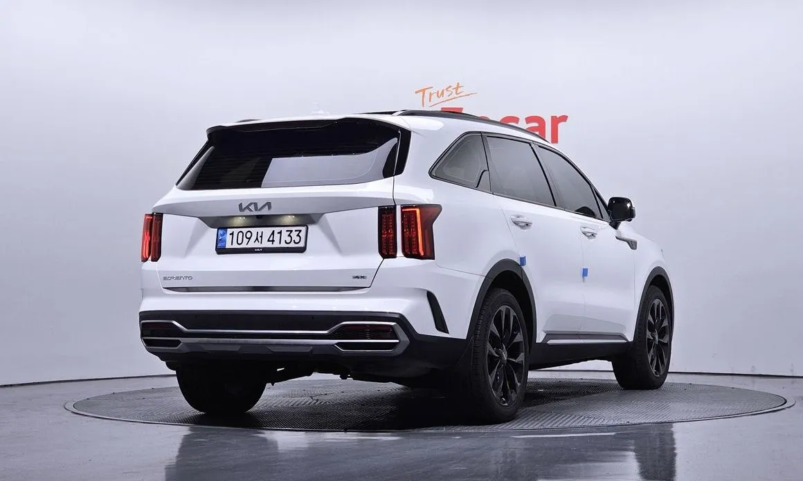 Kia Sorento — фото 3