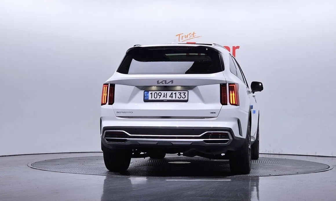 Kia Sorento — фото 5