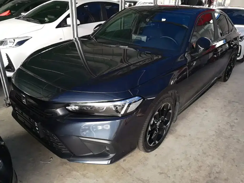 Honda Civic — фото 1