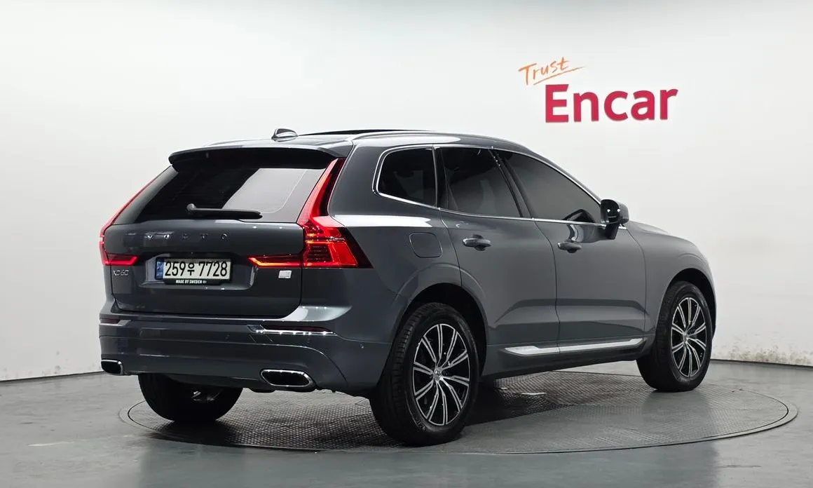 Volvo XC60 — фото 3