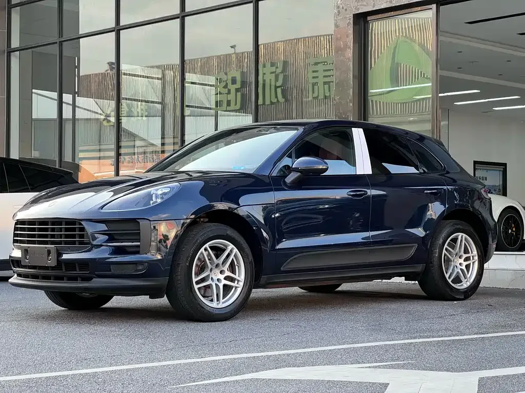 Porsche Macan — фото 1