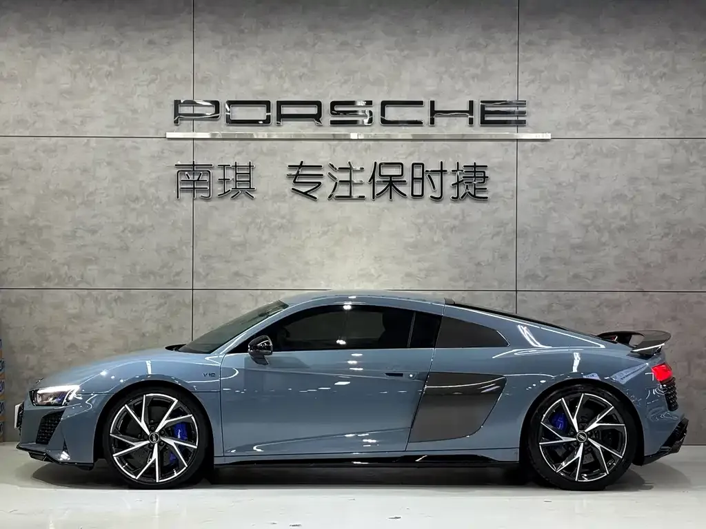 Audi R8 — фото 3
