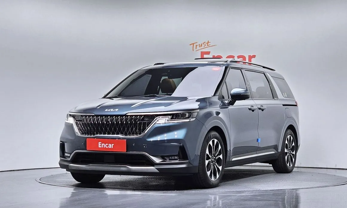 Kia Carnival — фото 1