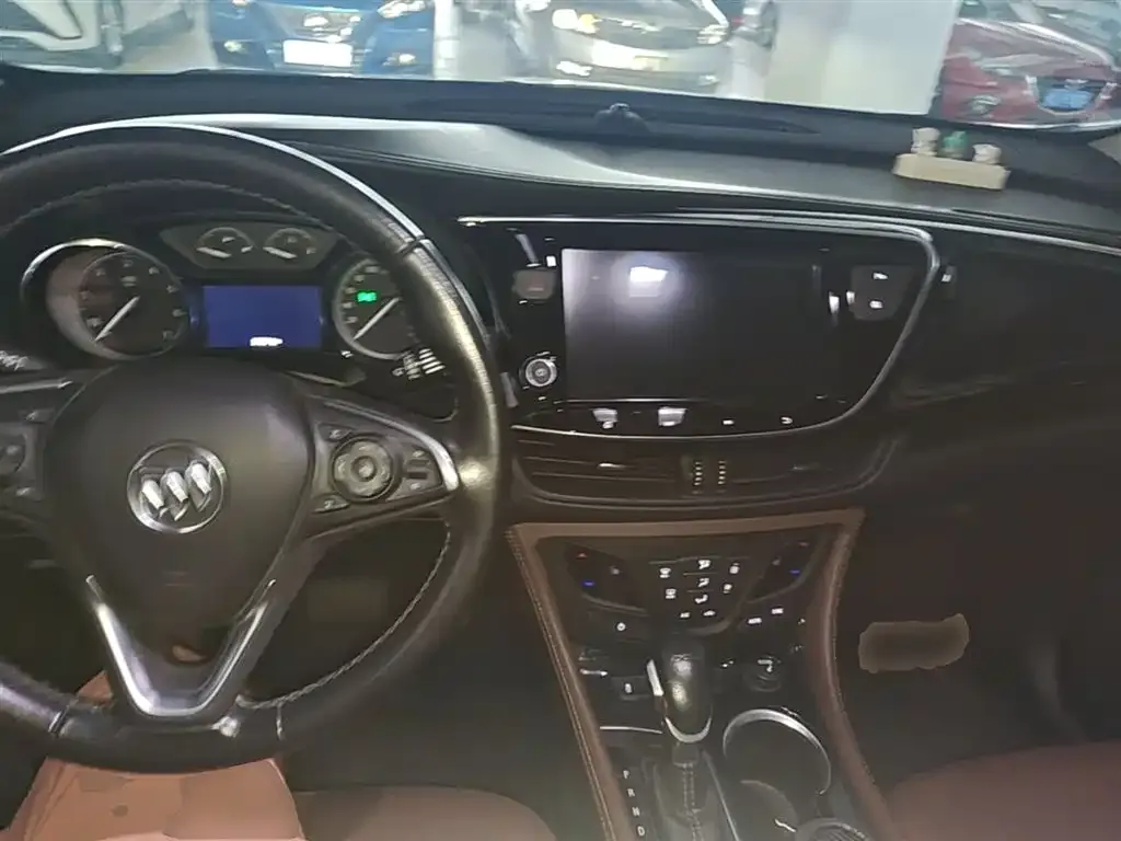 Buick Envision Plus — фото 2