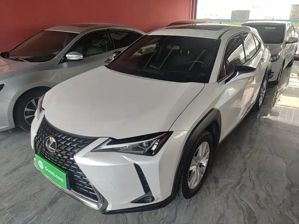 Lexus UX — фото 7