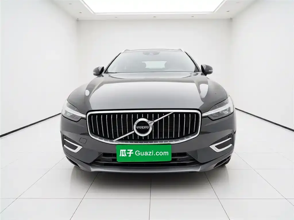 Volvo XC60 — фото 5