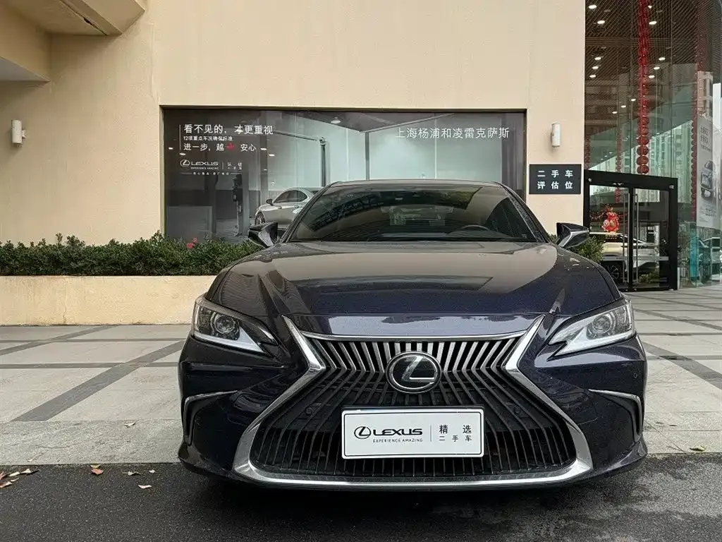 Lexus ES — фото 6