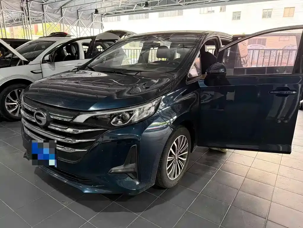 GAC Motor Trumpchi M6 — фото 1