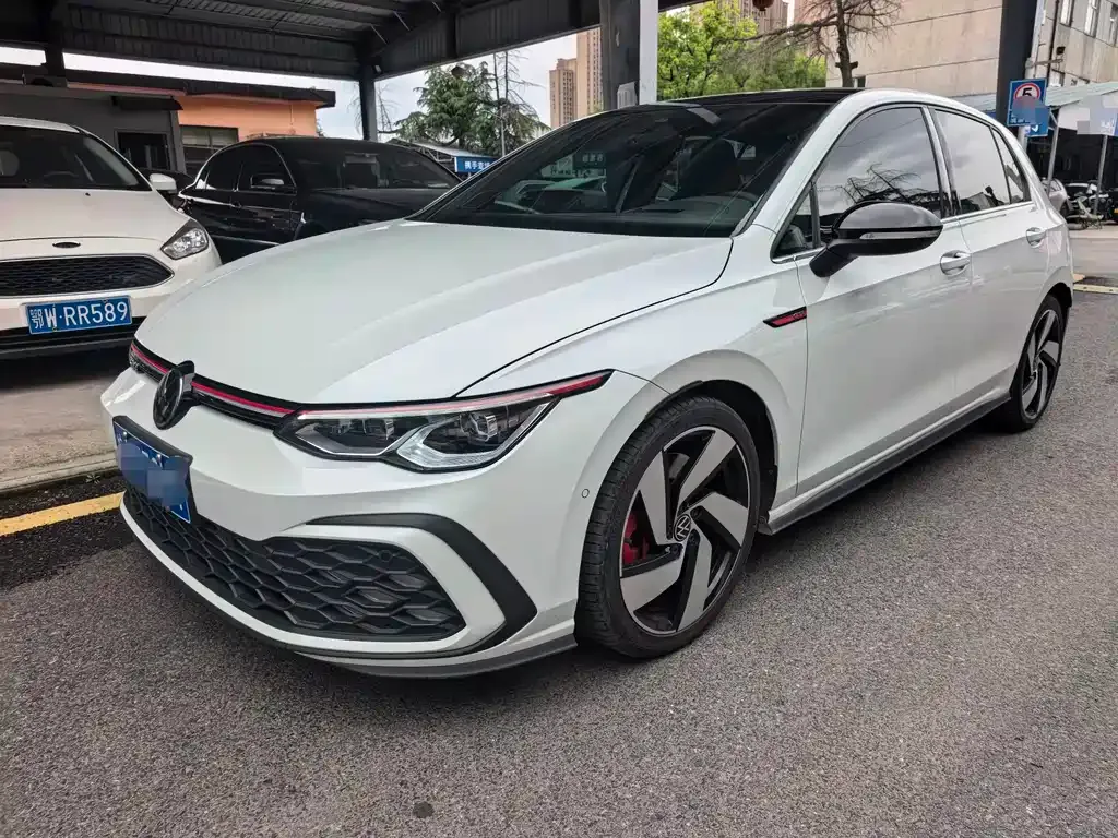 Volkswagen Golf GTI — фото 5
