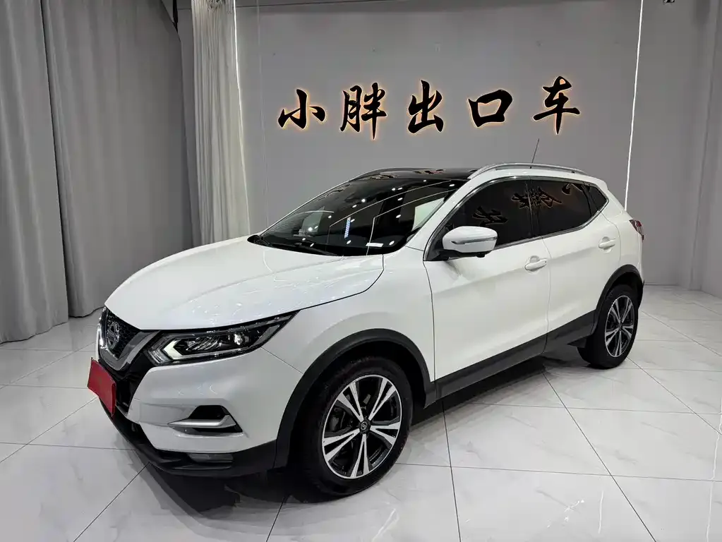Nissan Qashqai — фото 1