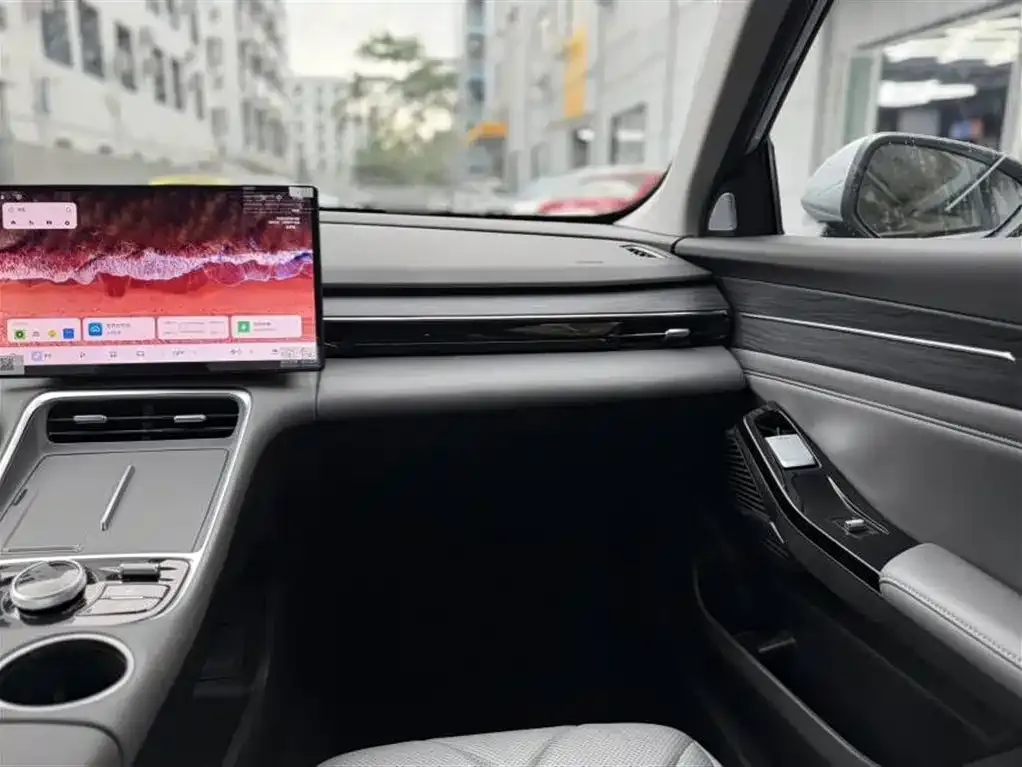 Geely Galaxy L6 — фото 5