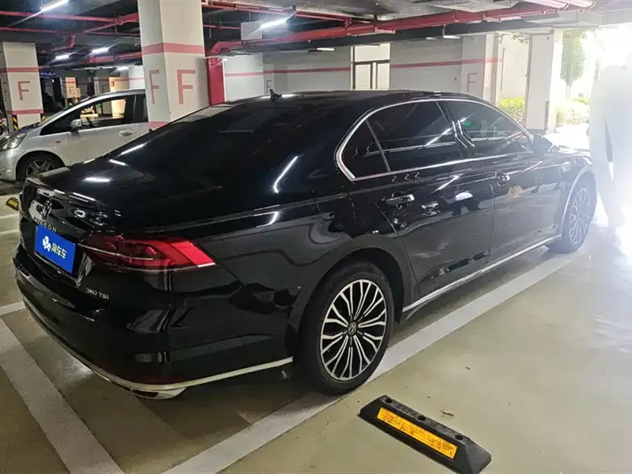 Volkswagen Phideon — фото 3