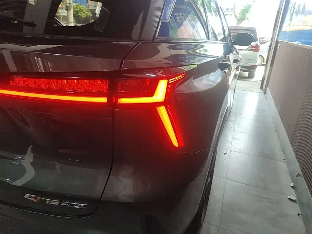 Changan CS75PLUS — фото 3