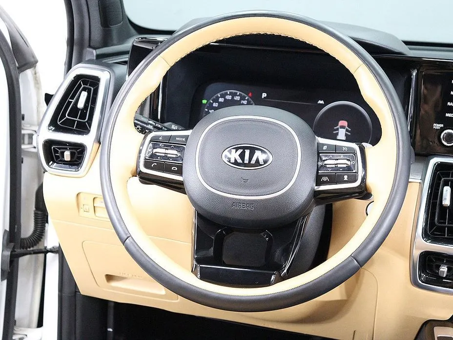 Kia Sorento — фото 6